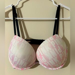 VS PINK Wear Everywhere Push-Up